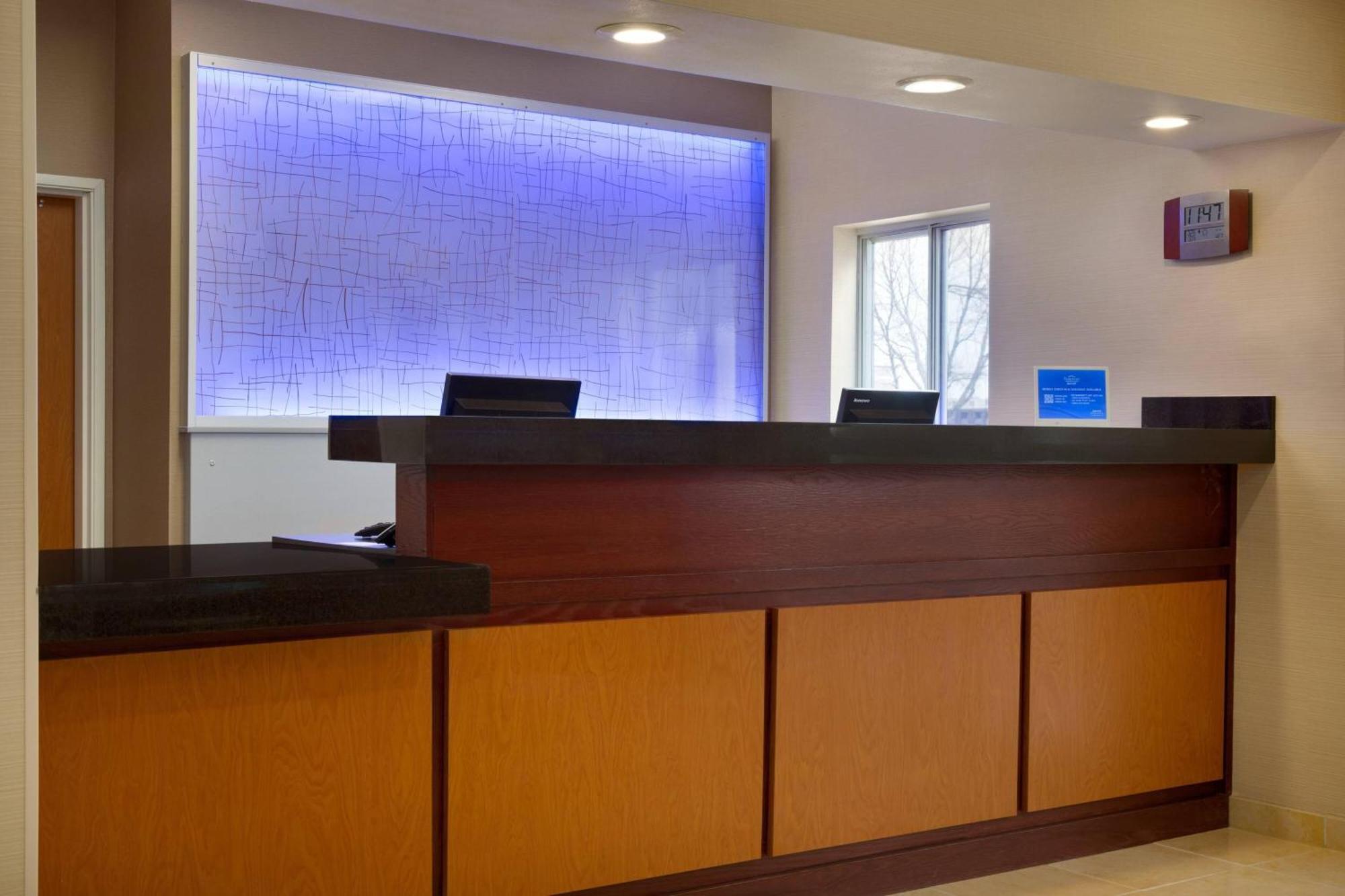 Fairfield Inn & Suites Bismarck South Екстериор снимка