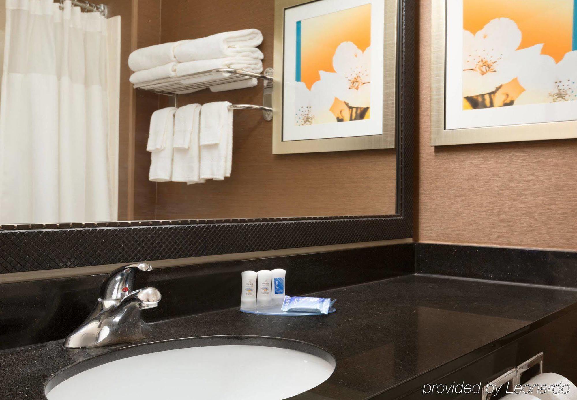 Fairfield Inn & Suites Bismarck South Екстериор снимка
